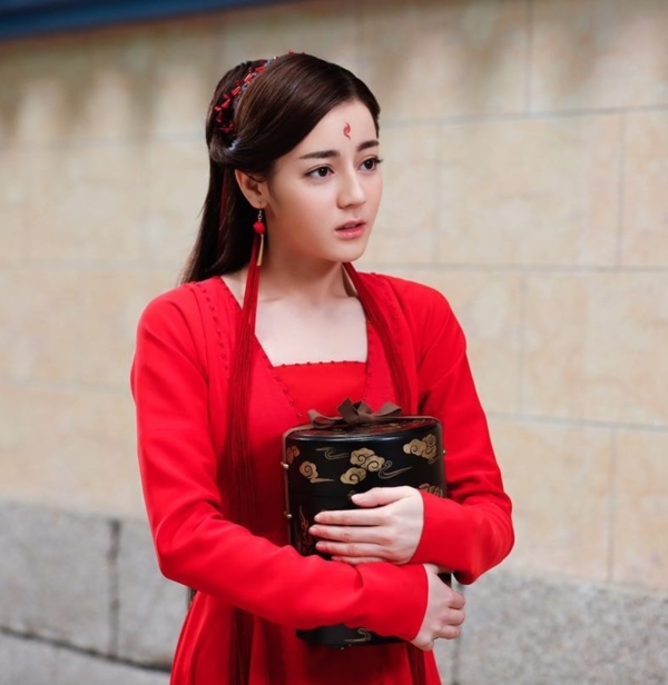 Sao nữ cổ trang 9x nào của Hoa ngữ xứng đáng là 'đệ nhất mỹ nhân'?