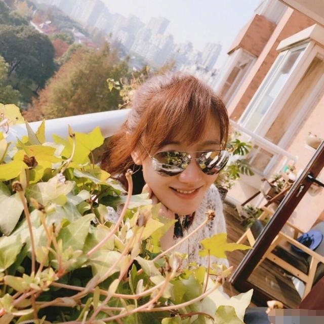 Tình cũ Tiết Giai Ngưng bất ngờ đi tu, Hồ Ca lại bị fan 'gọi hồn'