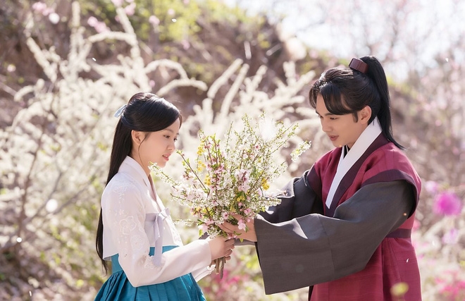 Những “người tình màn ảnh” của Yoo Seung Ho: mỗi người một vẻ