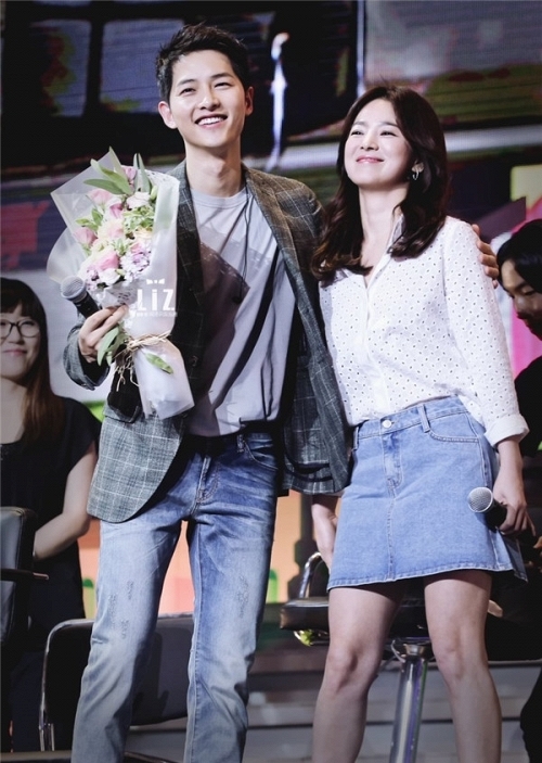Song Hye Kyo đẹp ngất ngây trong ảnh chụp lén: nữ thần đây chứ đâu