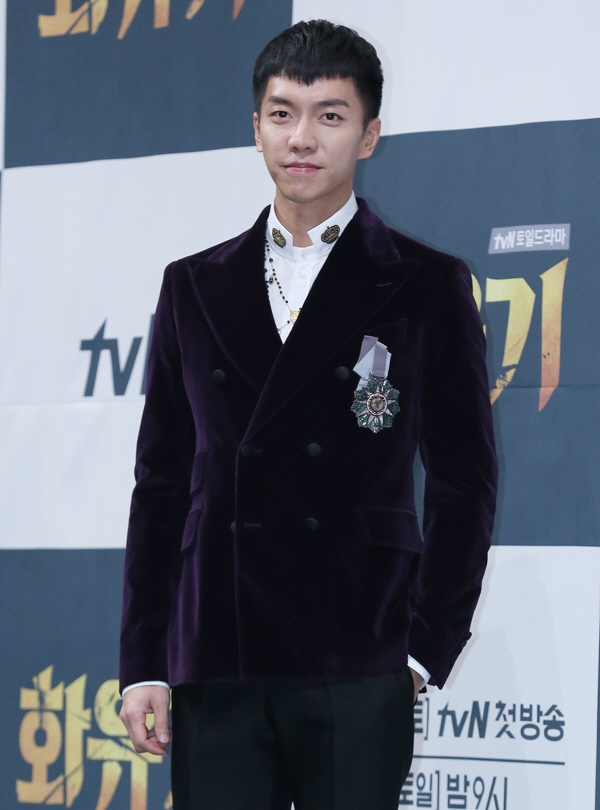 Lee Seung Gi mạnh miệng đặt lời hứa 'điên cuồng' cho rating phim mới