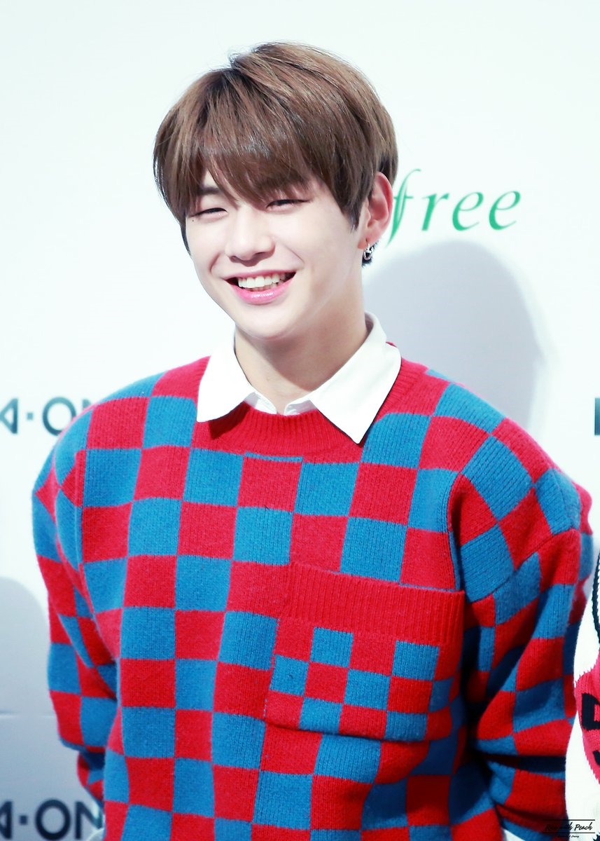 Kang Daniel và cái giá phải trả cho danh hiệu “center quốc dân”
