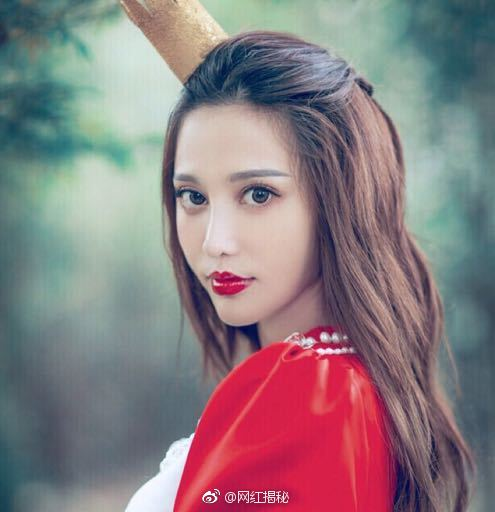 Bạn gái cũ của Giang Thần 'phẫu thuật thẩm mỹ y như mặt rắn'?
