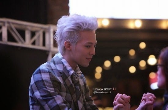 Những chiêu nịnh fan quen thuộc của các thần tượng Kpop