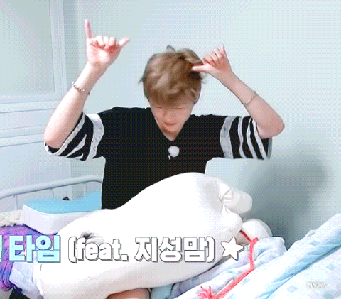 Cười đau bụng khi idol nam nhảy vũ đạo của nhóm nữ
