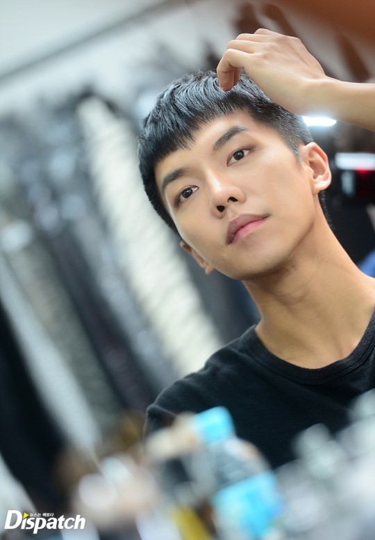 Lee Seung Gi - Oh Yeon Seo tình bể bình trong poster mới của 'Hwayugi'