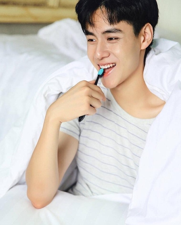 5 mỹ nam Hoa ngữ 'làm mưa, làm gió' trên mạng Internet Hàn Quốc