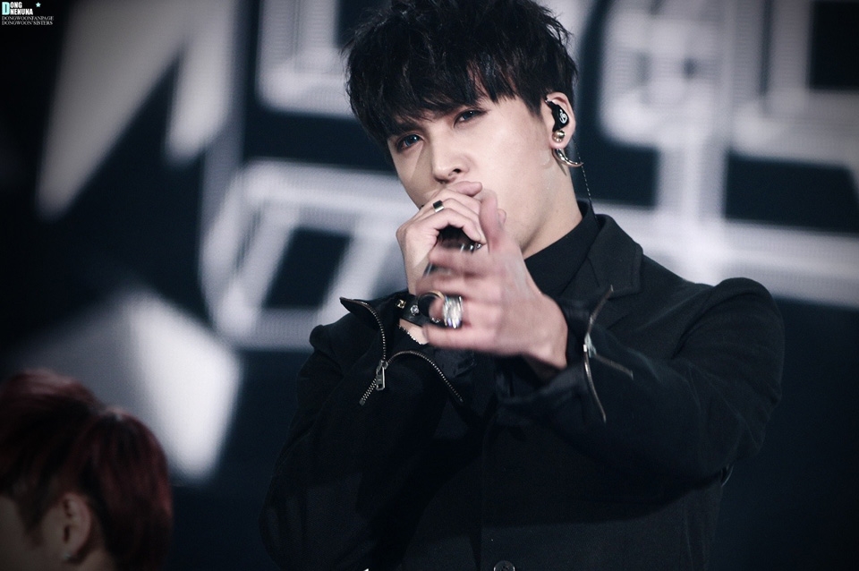 Những nam thần Kpop sở hữu vẻ ngoài chuẩn men