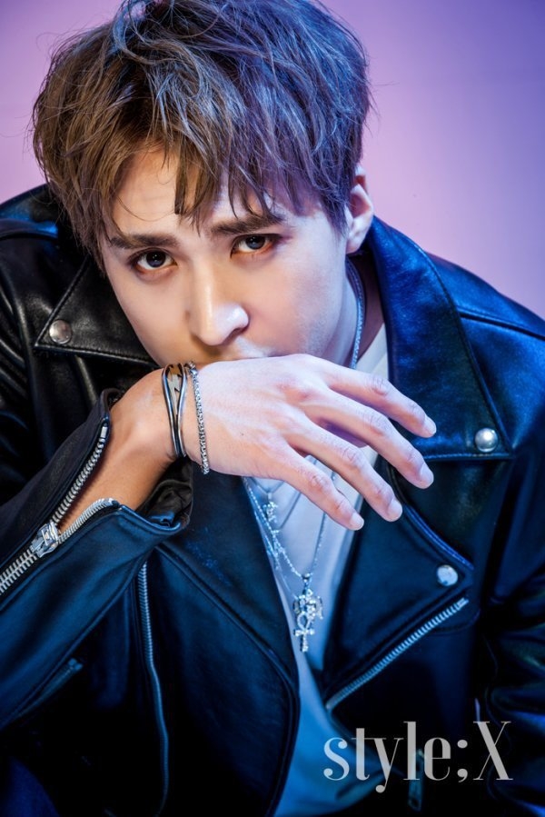 Những nam thần Kpop sở hữu vẻ ngoài chuẩn men