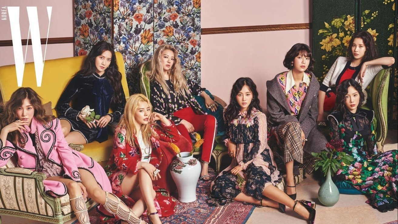 Tình bạn đáng ngưỡng mộ của SNSD dù không còn hoạt động chung công ty