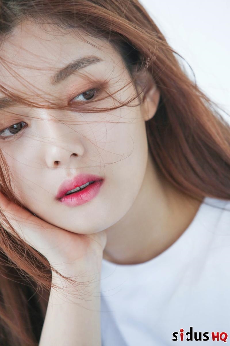 Vé fanmeeting của Kim Yoo Jung tại Nhật bán sạch trong chớp mắt