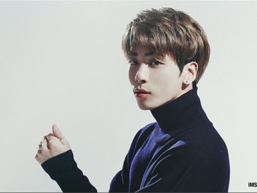 Netizen chỉ tốn vài giây, Idol phải dùng cả thanh xuân để đánh đổi