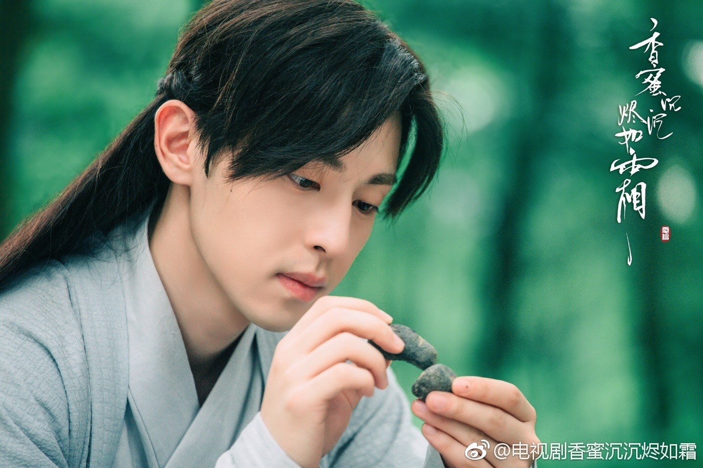 Nhiều sao Hoa ngữ khốn đốn trên màn ảnh chỉ vì đôi bàn tay