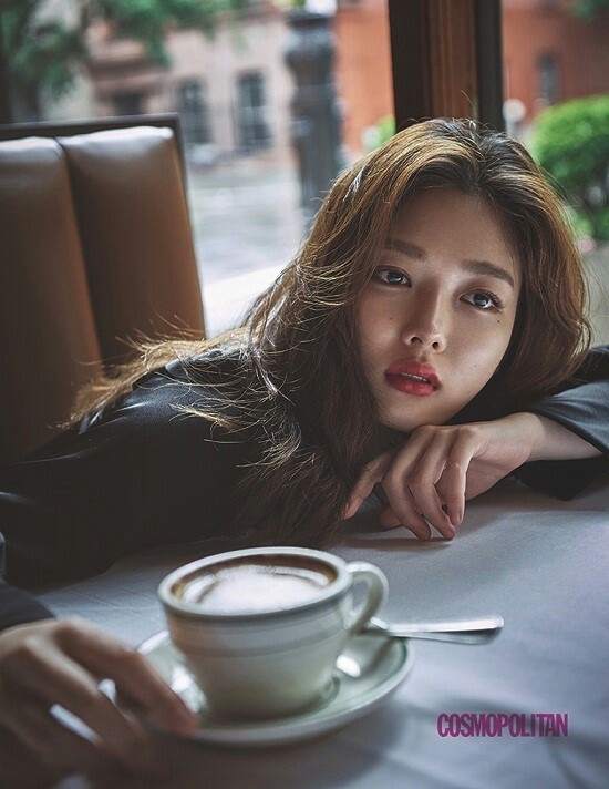 Vé fanmeeting của Kim Yoo Jung tại Nhật bán sạch trong chớp mắt