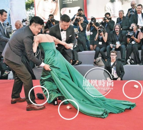 Bản lĩnh mỹ nhân Hoa ngữ qua những cú ngã đau trên thảm đỏ