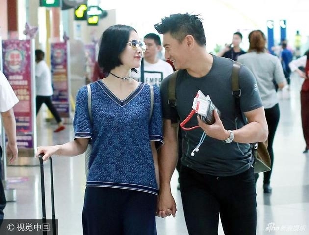 Lưu Thi Thi - Ngô Kỳ Long khiến Đặng Siêu ghen tỵ vì quá ngọt ngào