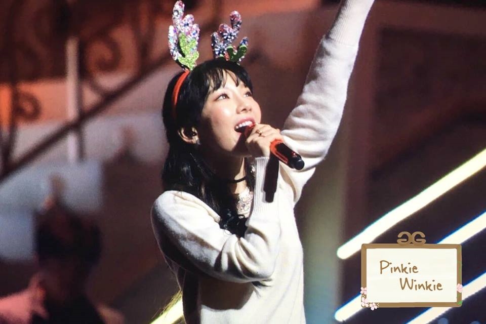 Concert giáng sinh của Taeyeon: Cô gái nhỏ kiên cường đã nở nụ cười