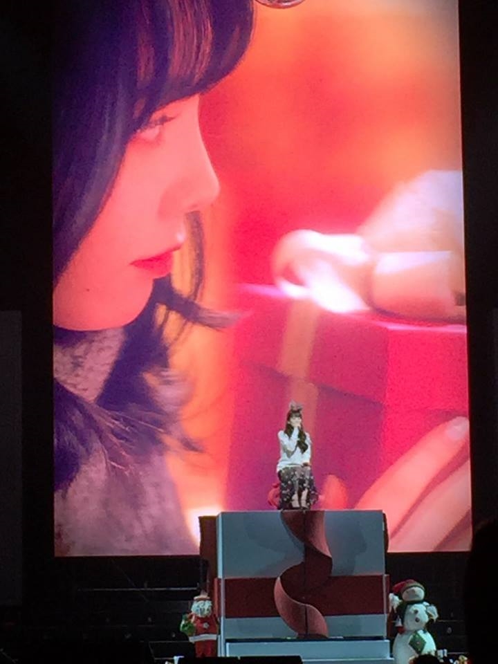 Concert giáng sinh của Taeyeon: Cô gái nhỏ kiên cường đã nở nụ cười