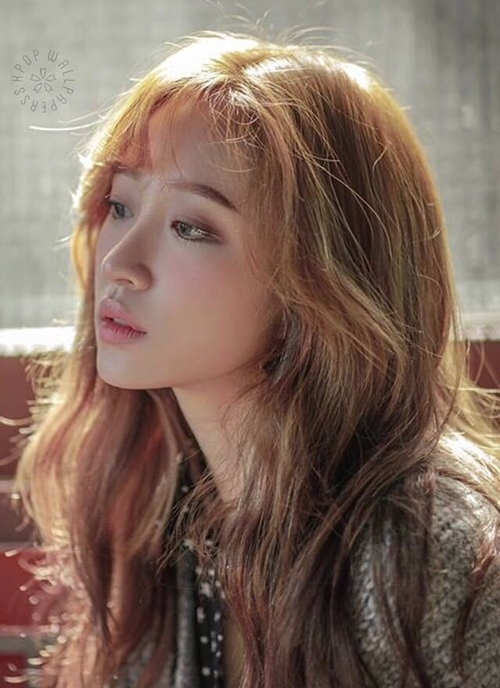 Idol nữ Kpop đẹp như giá Tây khi trang điểm sắc sảo