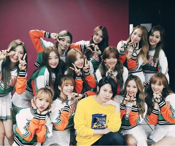 Heechul và hội những cô nàng xinh đẹp trong Kpop