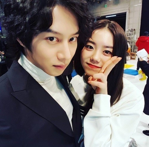 Heechul và hội những cô nàng xinh đẹp trong Kpop