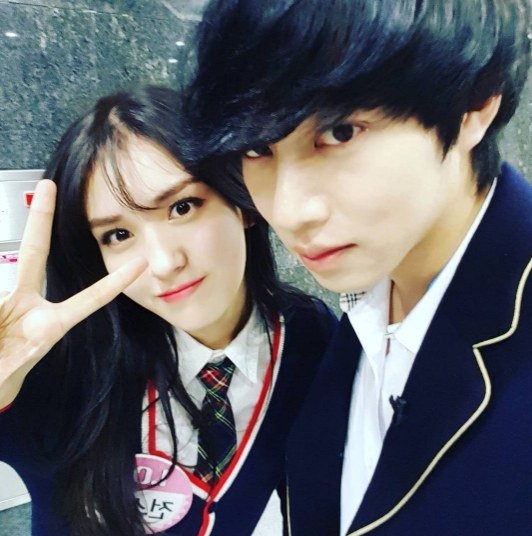Heechul và hội những cô nàng xinh đẹp trong Kpop
