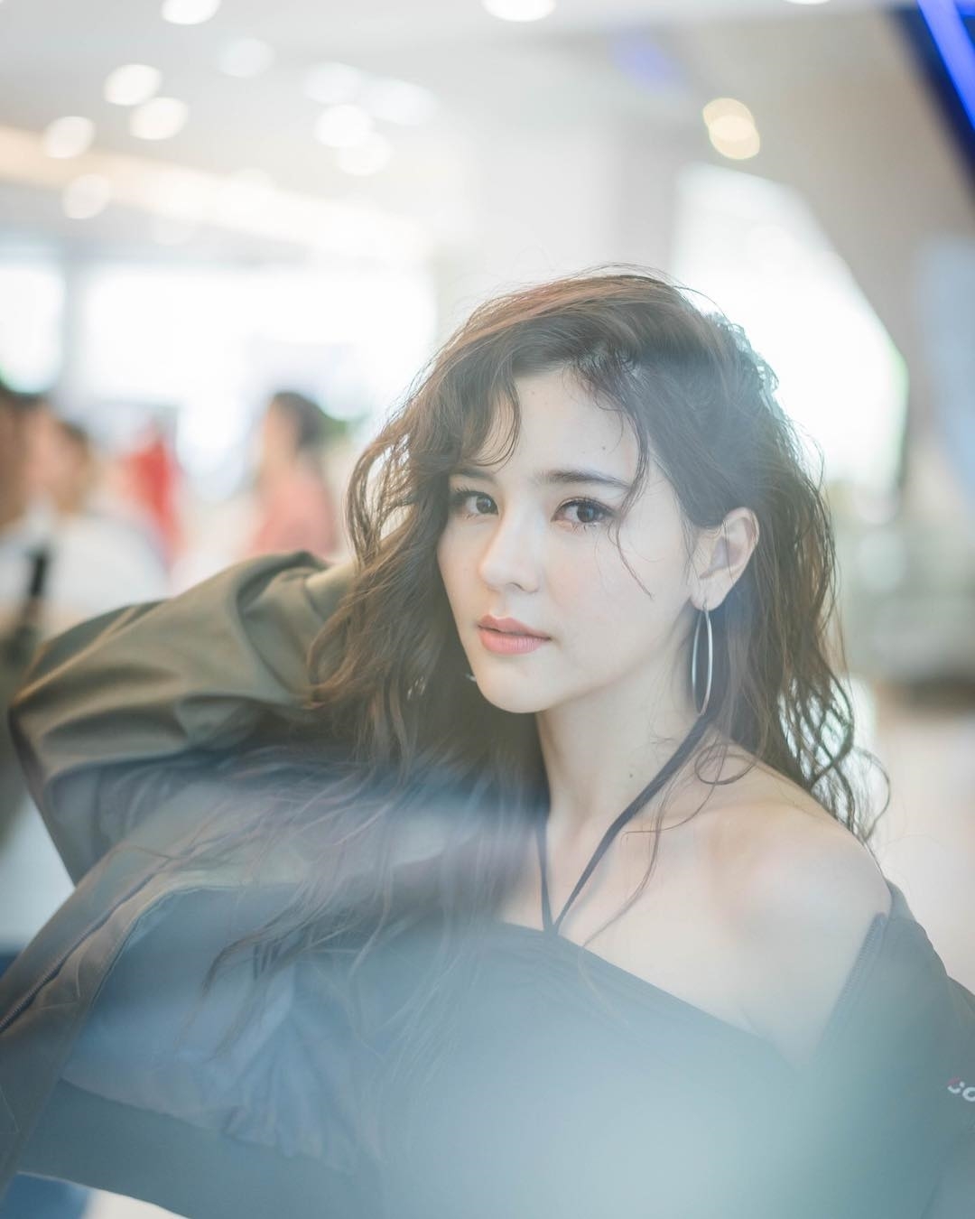 Bất ngờ bạn trai của Aom Sushar là thiếu gia điển trai danh giá
