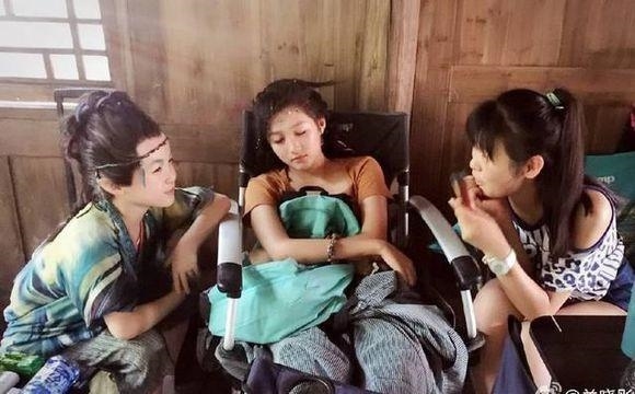 Bất ngờ với loạt ảnh hậu trường ít ai biết của dàn mỹ nhân Hoa ngữ
