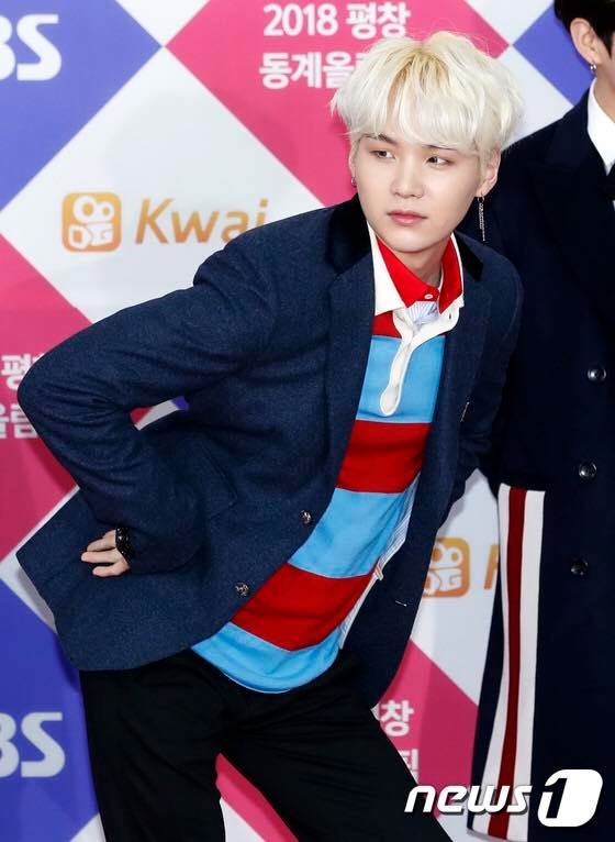 Thì ra đây là lý do BTS Suga làm “lố” tại thảm đỏ SBS Gayo Daejun