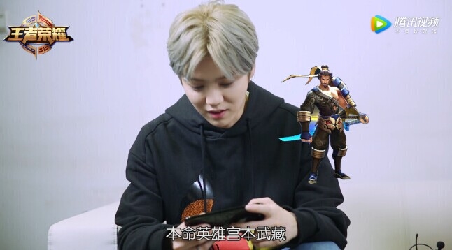 Khi sao Hoa ngữ mê game: Xông pha cả tiệm net để chiến cùng đồng đội