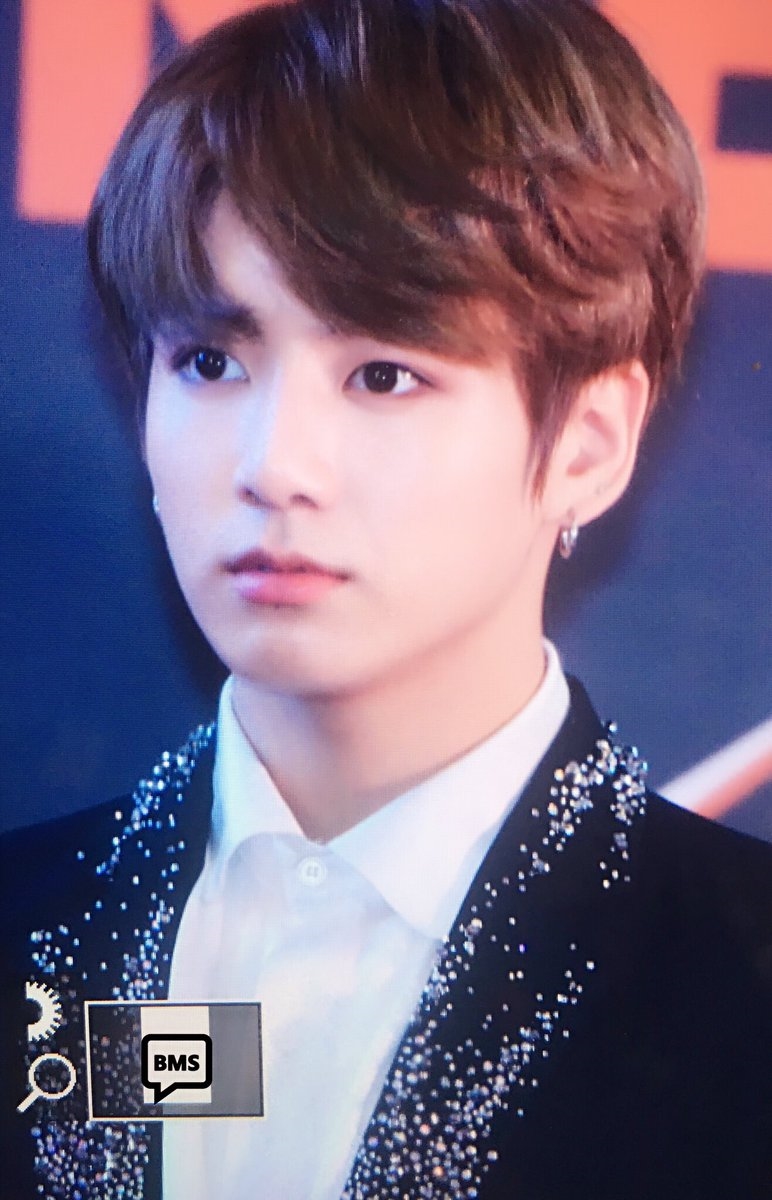 Đẳng cấp nhan sắc của loạt idol không cần chỉnh ảnh vẫn đẹp như tiên