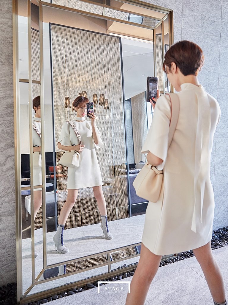 Nữ thần khí chất Go Jun Hee lại làm chao đảo với bộ ảnh đẹp nao lòng
