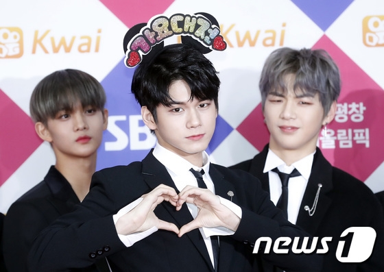 Thảm đỏ SBS Gayo Daejun