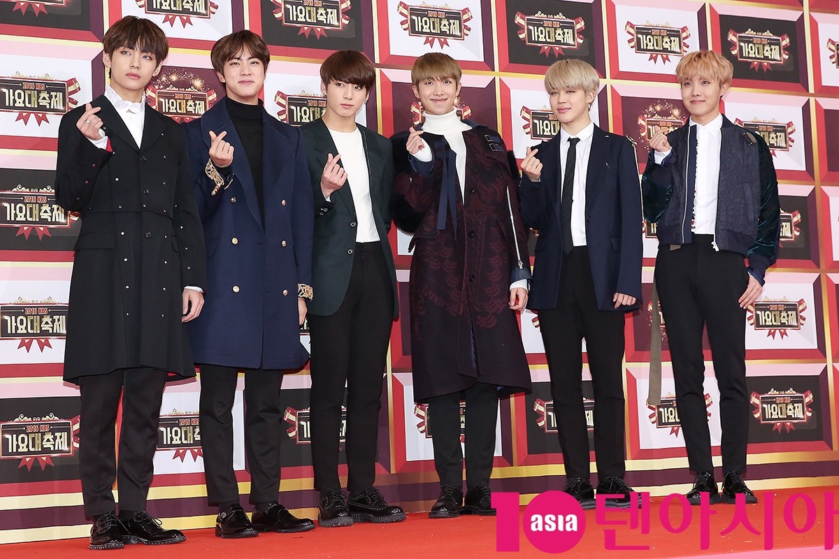 Thì ra đây là lý do BTS Suga làm “lố” tại thảm đỏ SBS Gayo Daejun