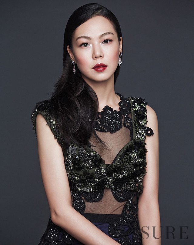 Kim Min Hee từ nữ diễn viên mặt đơ trở thành Ảnh hậu đình đám phim Hàn