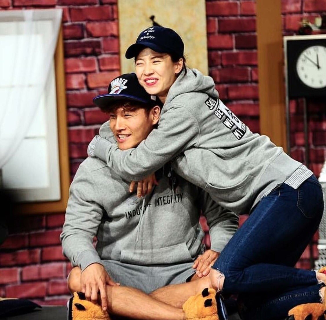 Rộ tin Kim Jong Kook - Song Ji Hyo đang bí mật hẹn hò