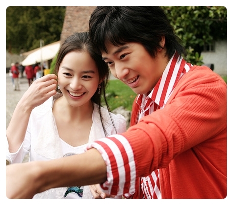 Soi nhan sắc em trai cưng của loạt ngôi đình đám xứ Hàn