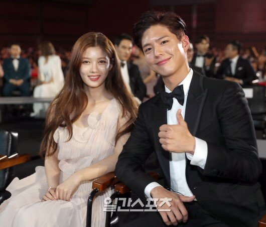 Park Bo Gum - Kim Yoo Jung tái ngộ tại KBS Drama Award 2017