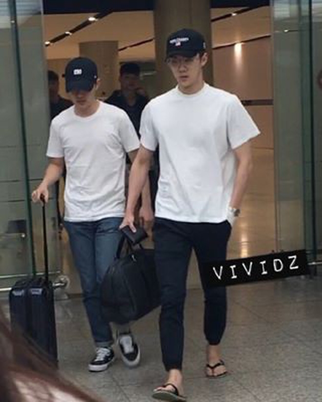 Body chuẩn của các nam thần Kpop qua loạt ảnh chưa qua chỉnh