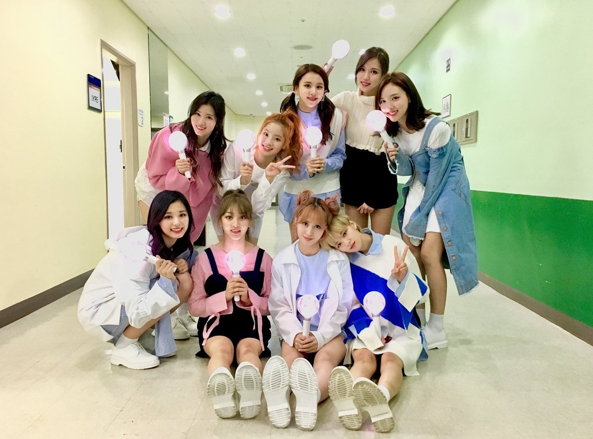 Twice bị chém tơi tả vì bản Mr.removed tại SBS gayo dejun 2017