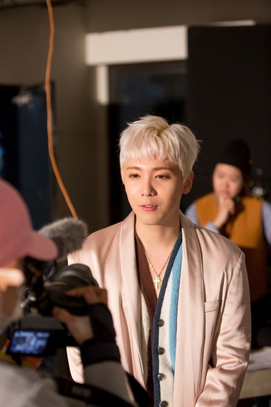 Loạt ảnh đáng yêu vô đối của Lee Hong Ki trong hậu trường 'Hoa Du Ký'