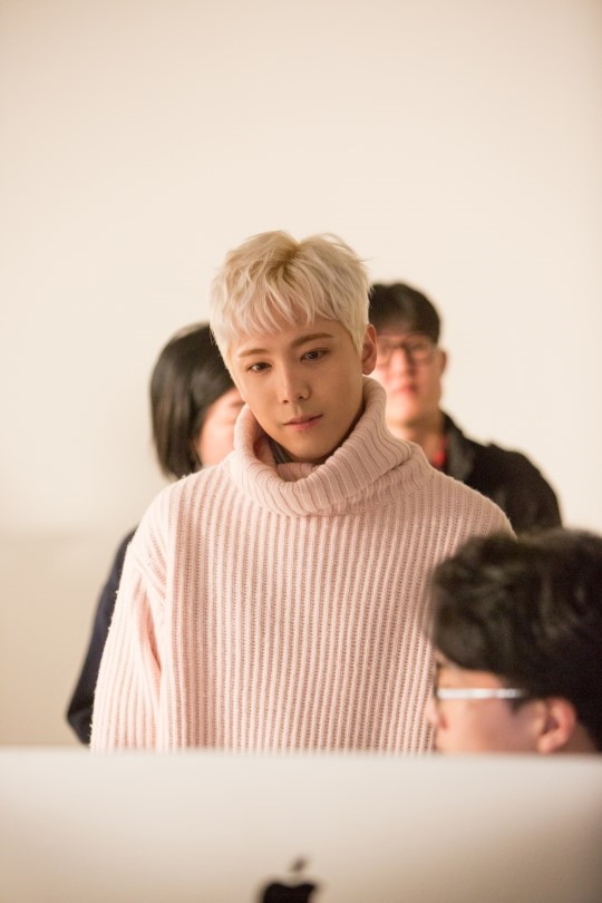 Loạt ảnh đáng yêu vô đối của Lee Hong Ki trong hậu trường 'Hoa Du Ký'