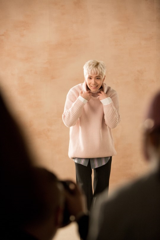 Loạt ảnh đáng yêu vô đối của Lee Hong Ki trong hậu trường 'Hoa Du Ký'