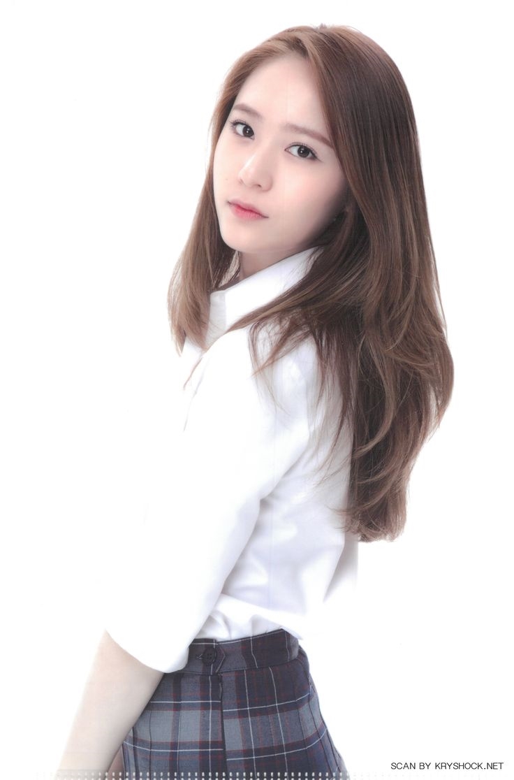 Krystal khiến fan 'tan chảy' vì hành động ngọt ngào ở sân bay
