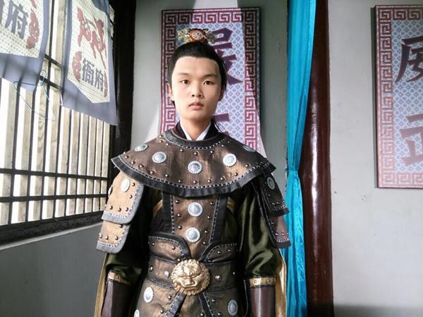 Nghệ sĩ Cbiz bị bóc lột sức lao động, bị khinh rẻ vì không có tên tuổi