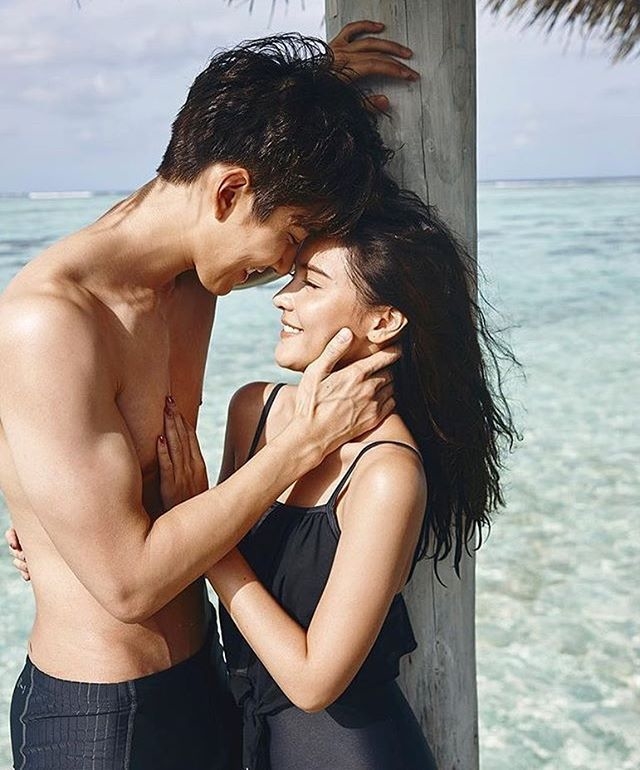 Mike lần đầu chia sẻ cảm xúc sau khi Aom công khai người yêu