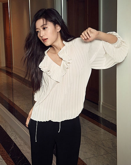 Jeon Ji Hyun hạnh phúc khoe giới tính cục cưng thứ hai