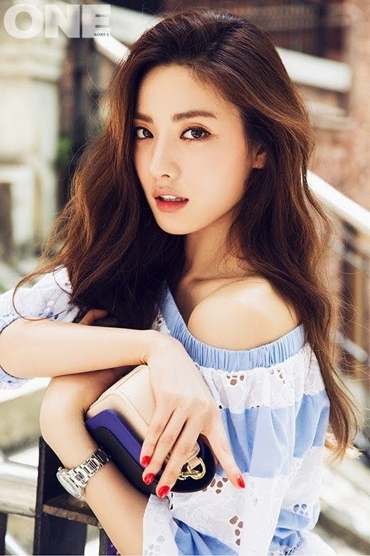 Top 100 Gương mặt xinh đẹp nhất thế giới năm 2017