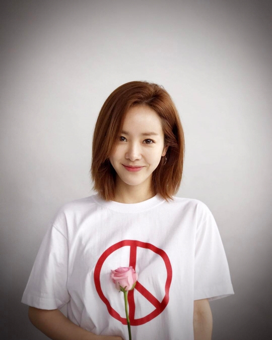 Han Ji Min thể hiện diễn xuất đỉnh cao khi vào vai người mù
