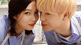 Những rumor hẹn hò đình đám đang được fan Kpop rỉ tai kể cho nhau nghe